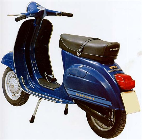 Vespa 125 Primavera ET3.jpg